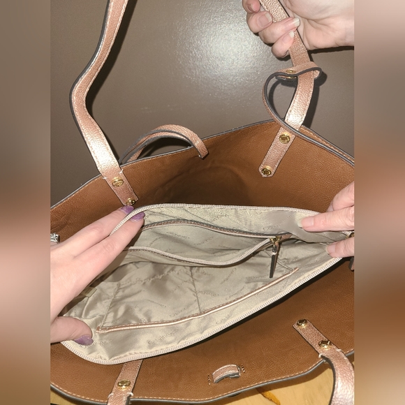 Calvin Klein tote with removable insert - Picture 5 of 9